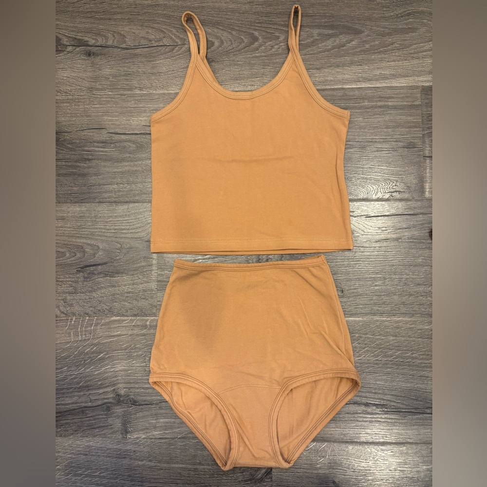 ARQ underwear set in Pecan